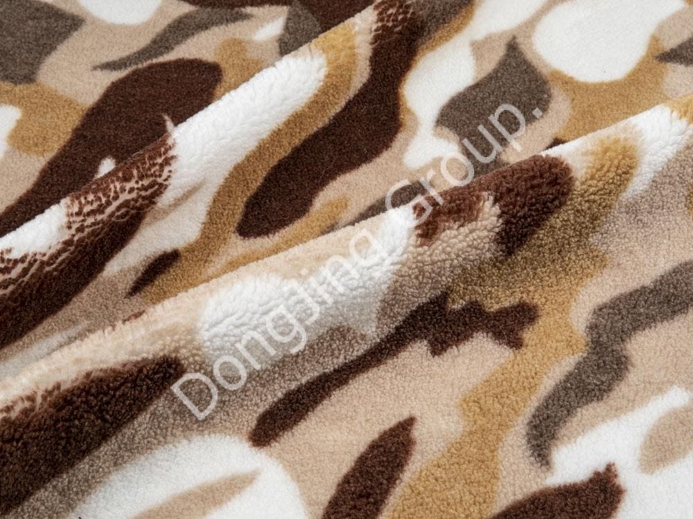 9KT0279-Stars camel round sieťotlač štyroch sád farieb faux fur fabric