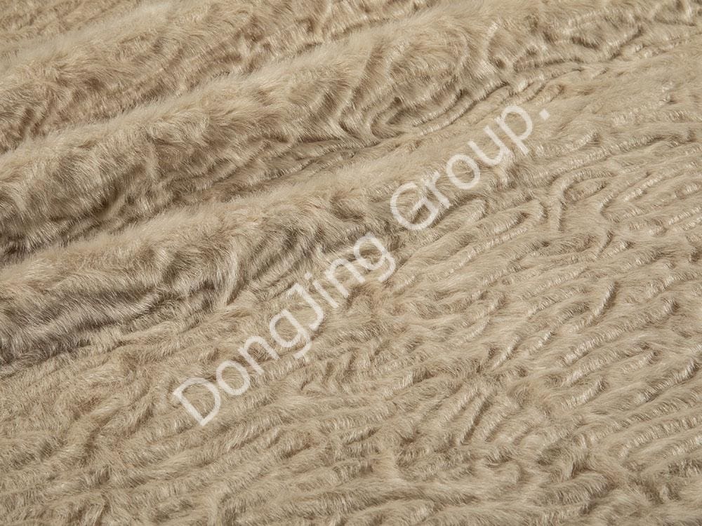 9P2352-Béžová praná a česaná králičia srsť faux fur fabric