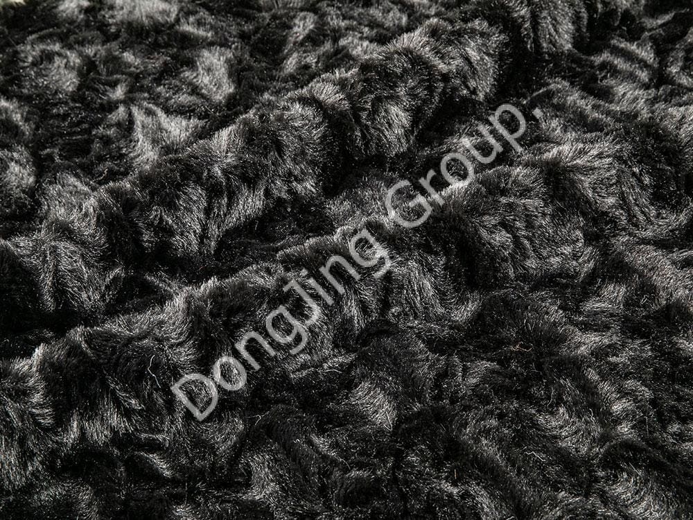 9T2446-Čierna česaná králičia srsť faux fur fabric