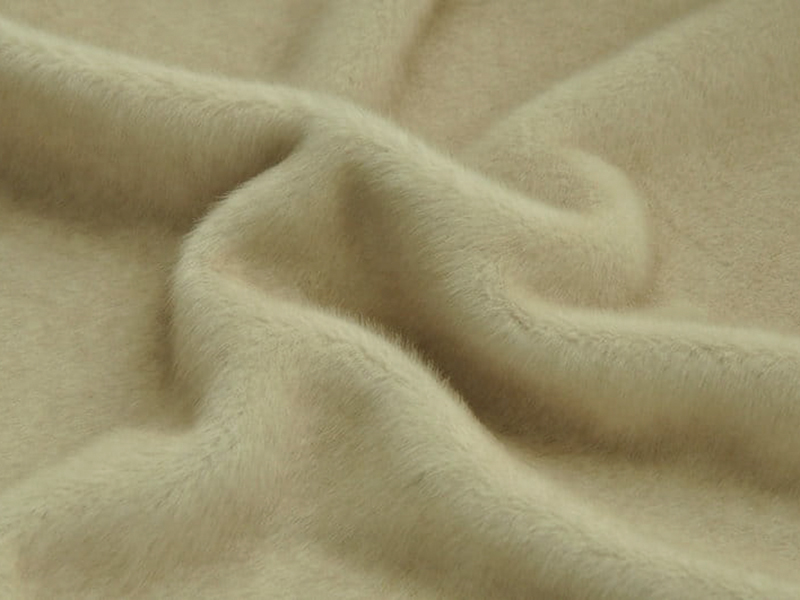 9T2638-Originálna špička na kávu s bielym farbením faux fur fabric