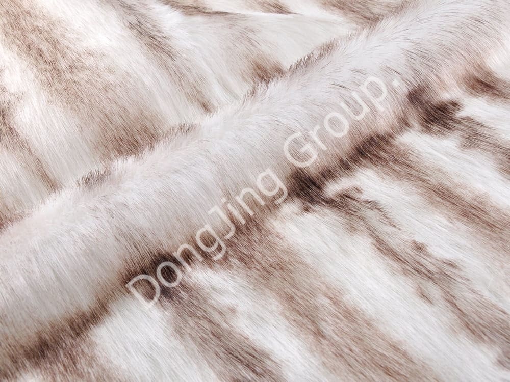 DP0626-bielo farbený hrot faux fur fabric